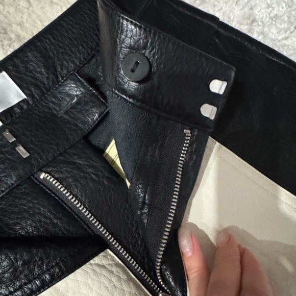 Ronny Kobo - High Rise Faux Leather Pants 🤍🖤 - Picture 8 of 8